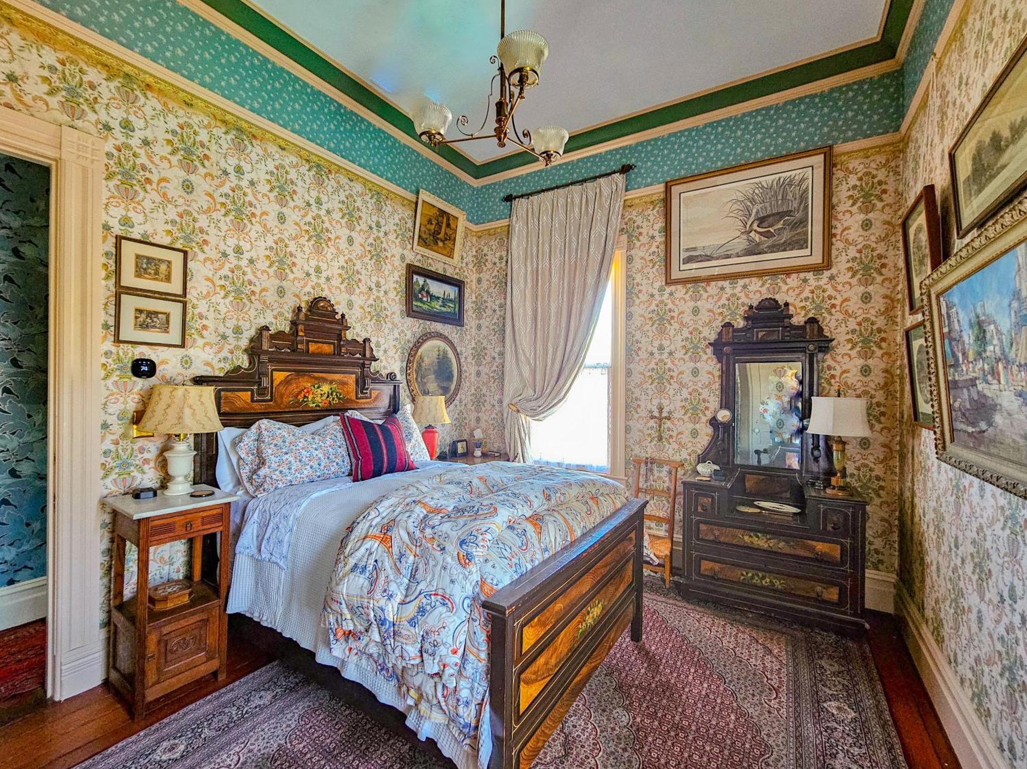 The Jd Hyde Historic Inn Visalia Exterior photo